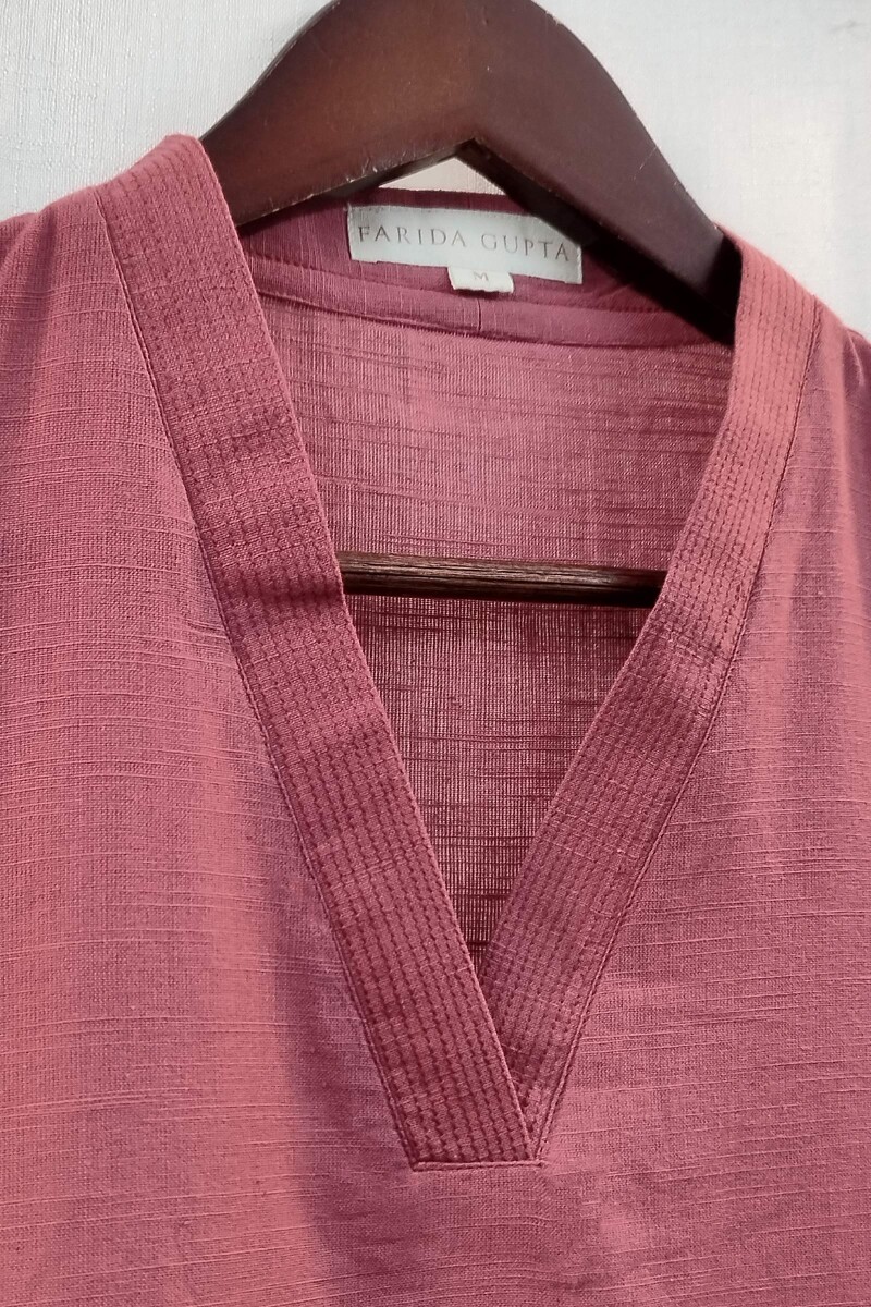Mauve Handcrafted Straight Handloom Cotton Kurta