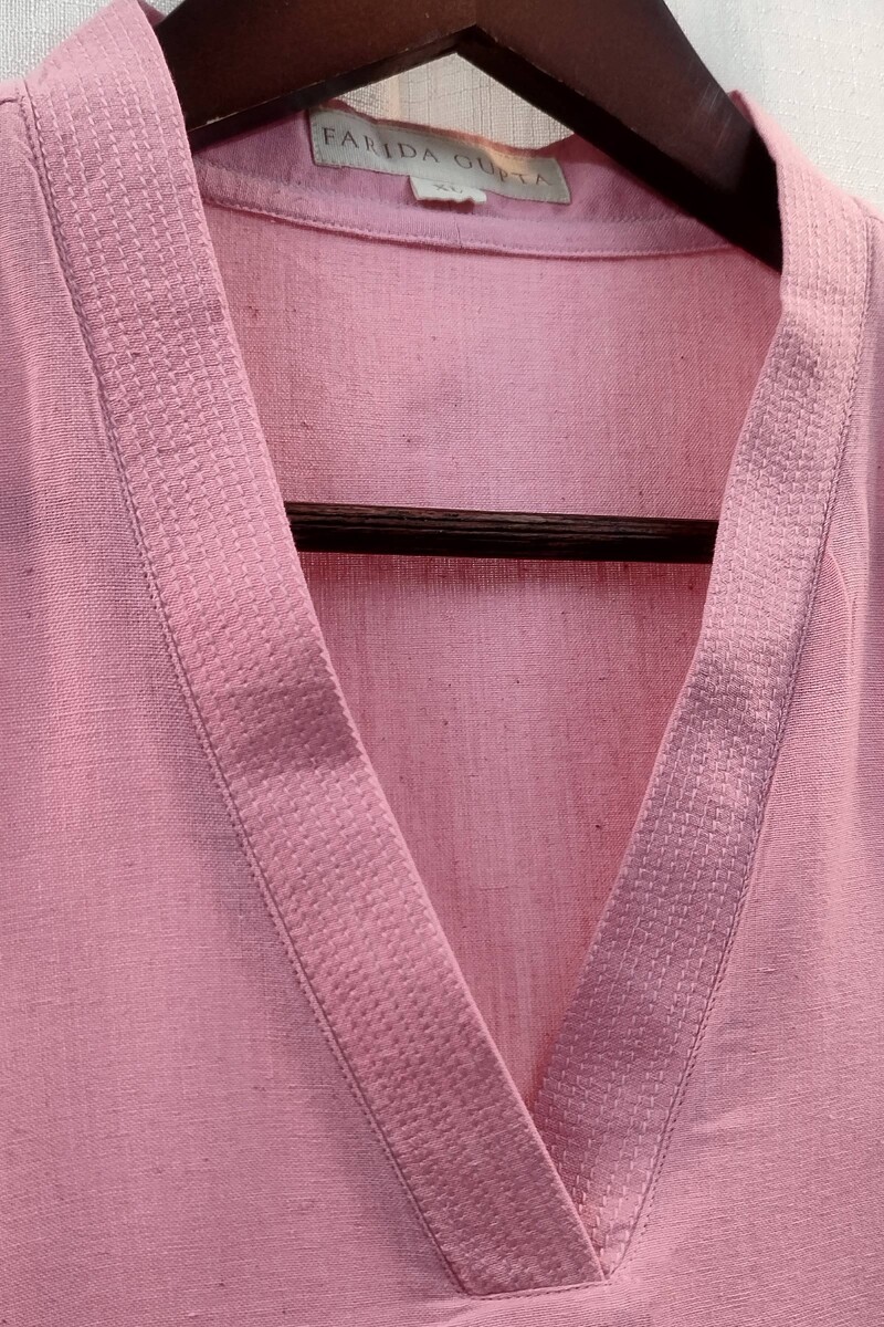 Pink Handcrafted Straight Handloom Cotton Kurta