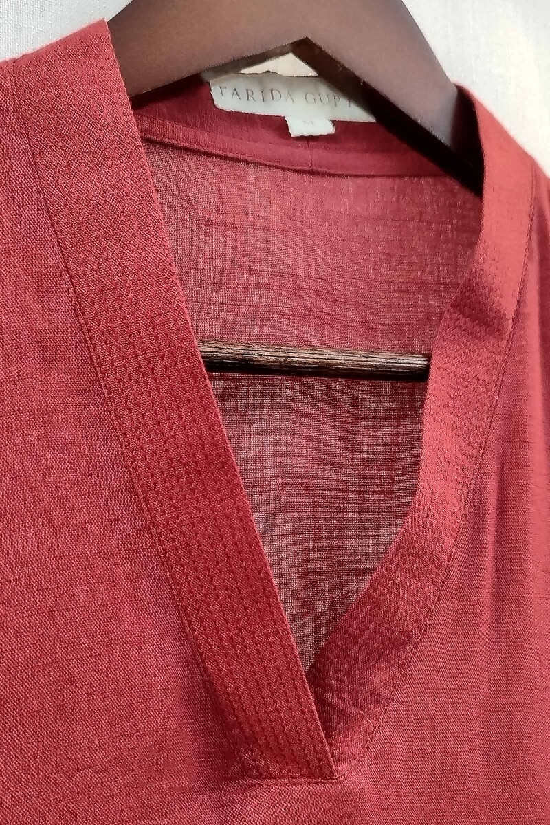 Maroon Handcrafted Straight Handloom Cotton Kurta