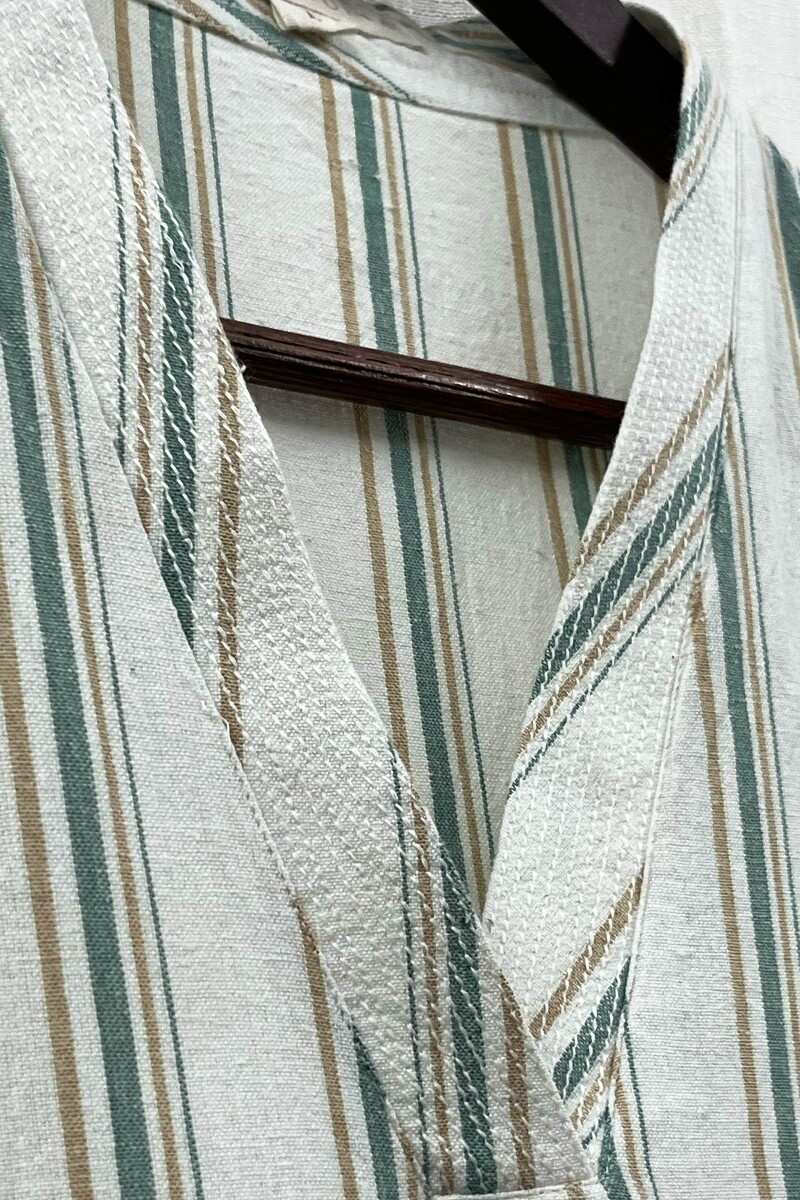 White Handcrafted Straight Handloom Cotton Kurta