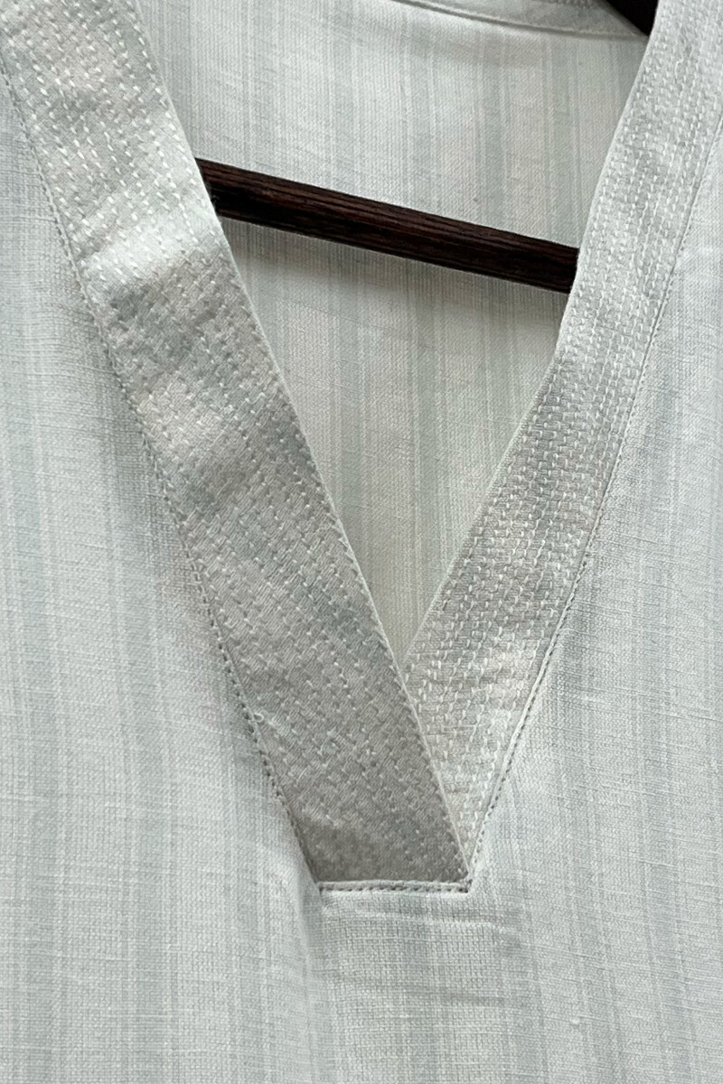 White Handcrafted Straight Handloom Cotton Kurta