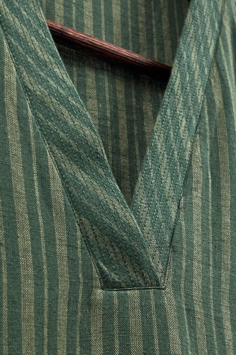 Dark Green Handcrafted Straight Handloom Cotton Kurta