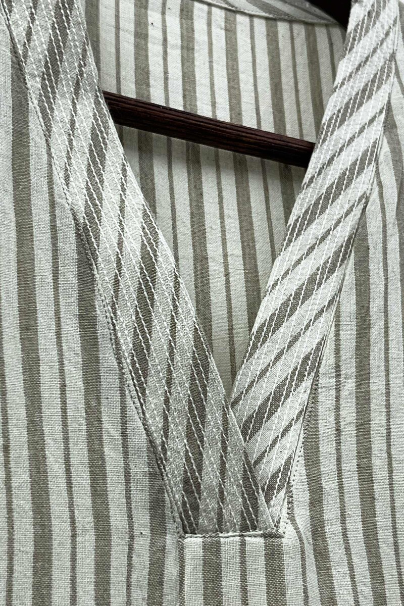 Cream Handcrafted Straight Handloom Cotton Kurta
