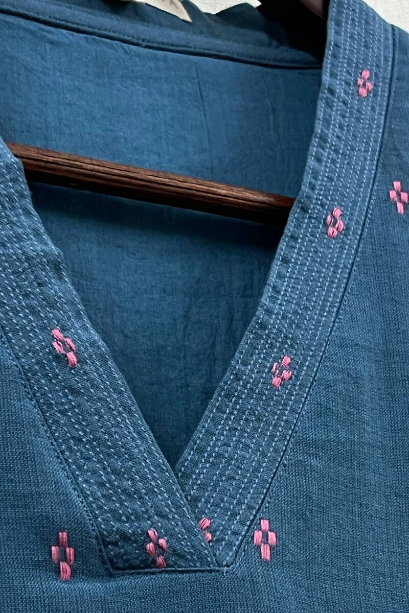 Blue Handcrafted Straight Handloom Cotton Kurta