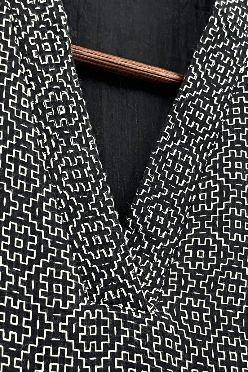 Black Handcrafted Straight Handloom Cotton Kurta