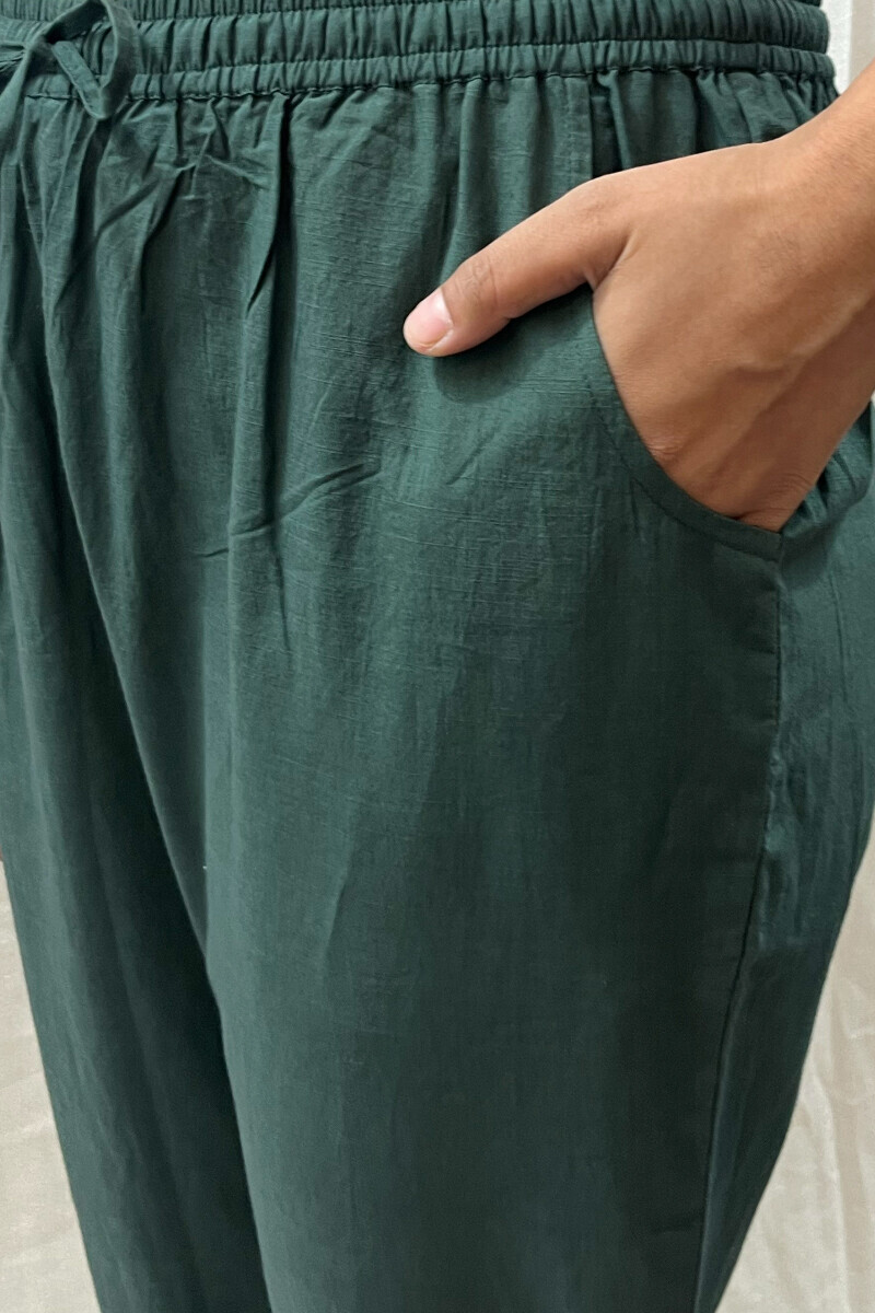 Green Handcrafted Cotton Slub Narrow Pants