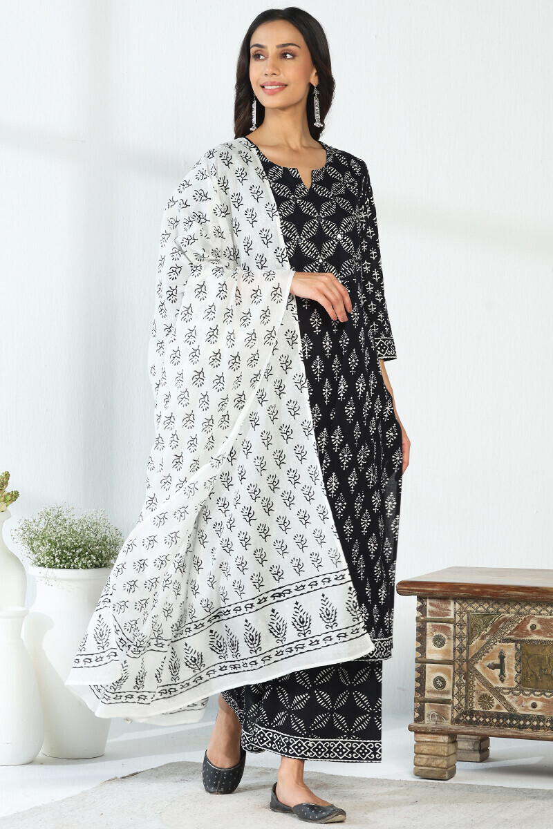 White Hand Block-Printed Cotton Mul Dupatta