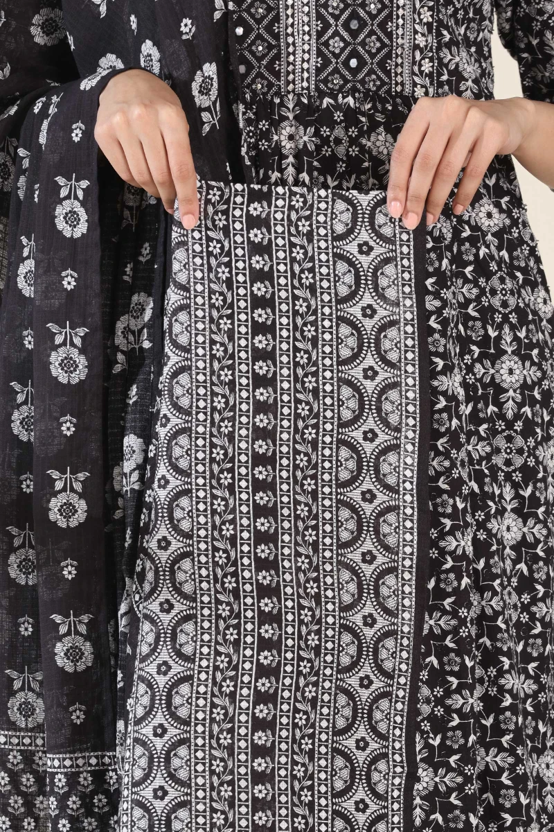 Black Hand Printed Kota Dupatta