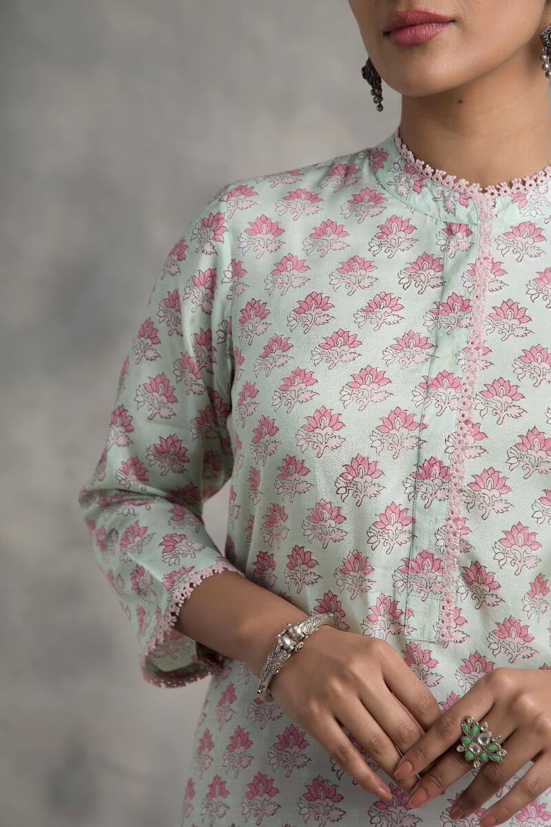 Green Block Printed Straight Muslin Kurta