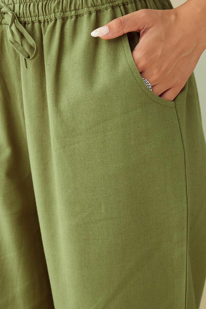 Green Handcrafted Cotton Flax Narrow Pants