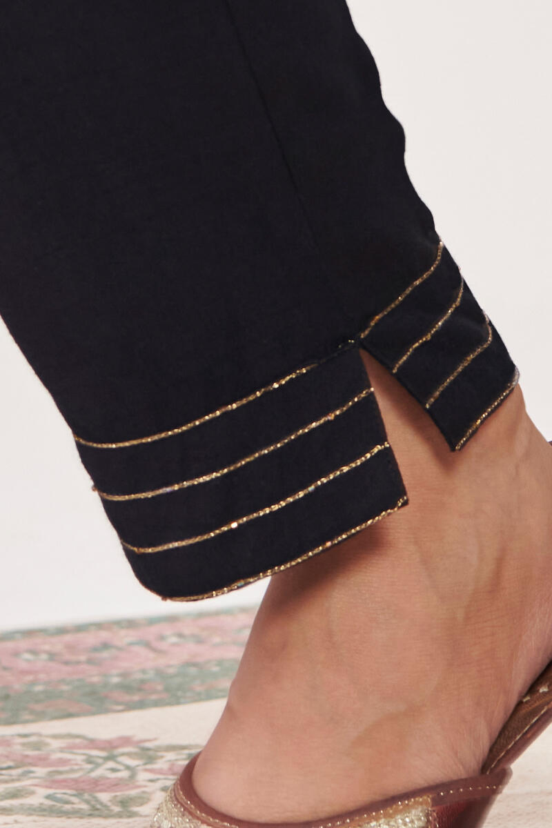 Black Handcrafted Rayon Slub Narrow Pants
