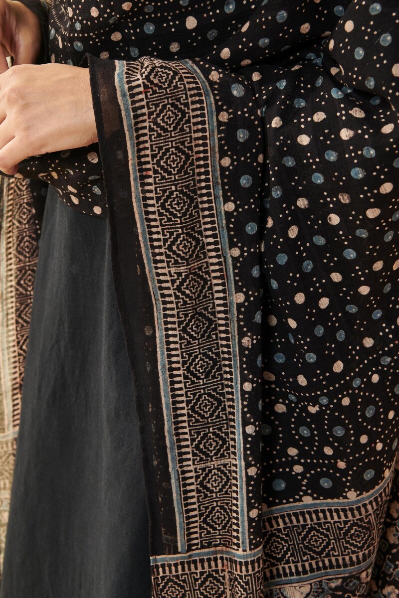 Black Hand Block Printed Line Dobby Dupatta