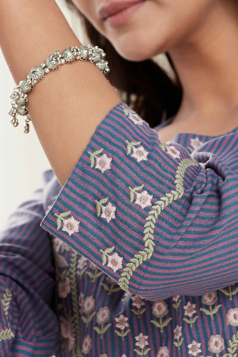 Purple Handcrafted Straight Handloom Kurta