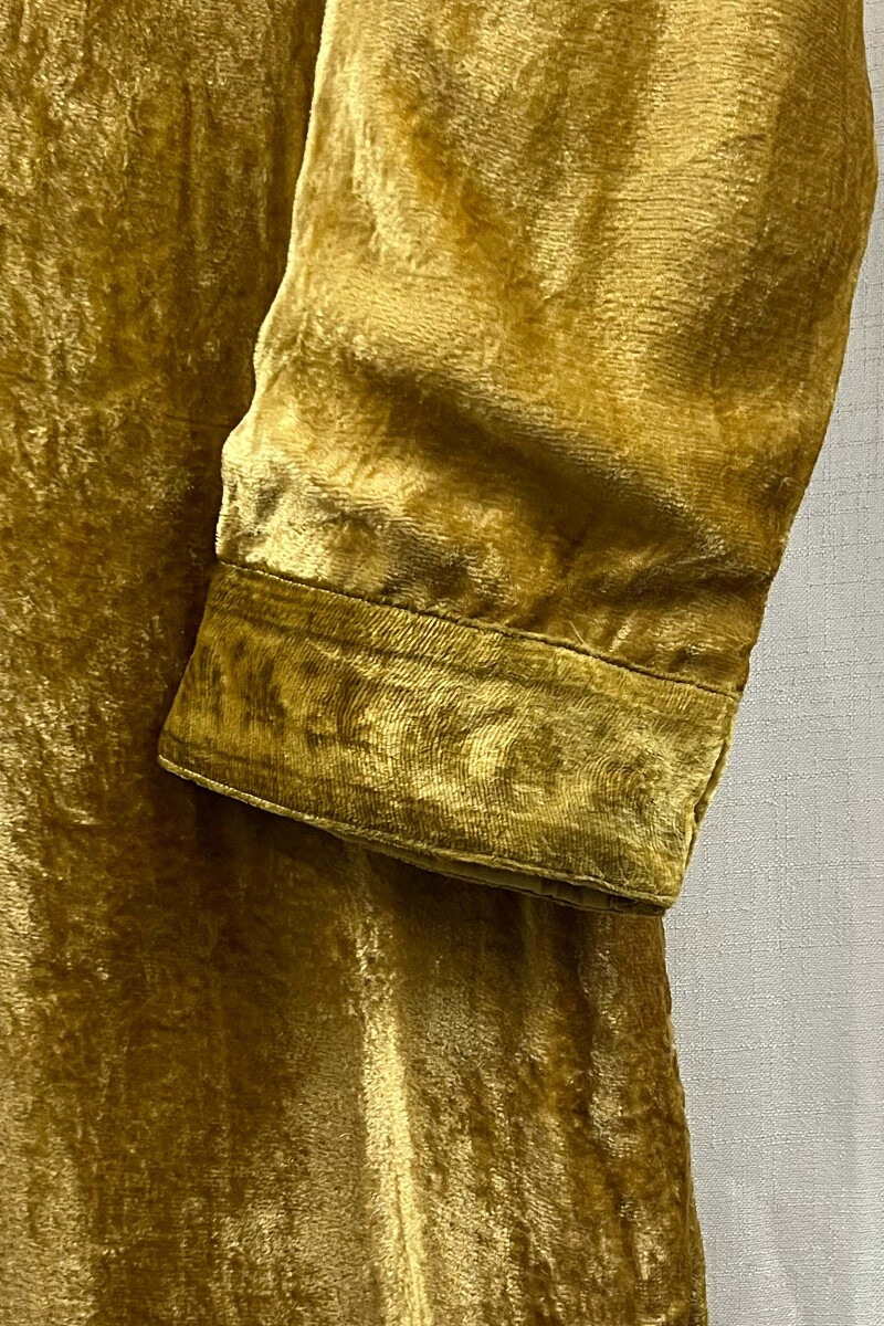 Golden Handcrafted Straight Velvet Kurta