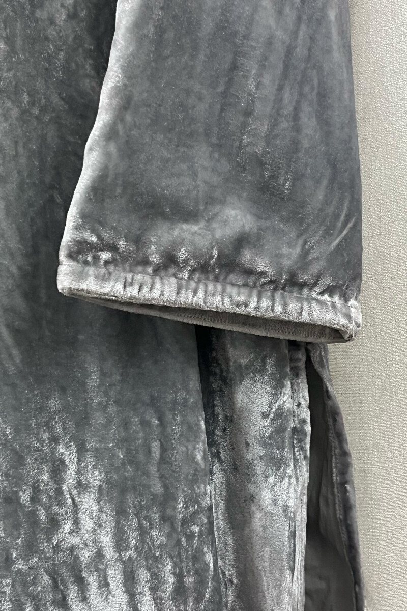 Grey Handcrafted Straight Velvet Kurta