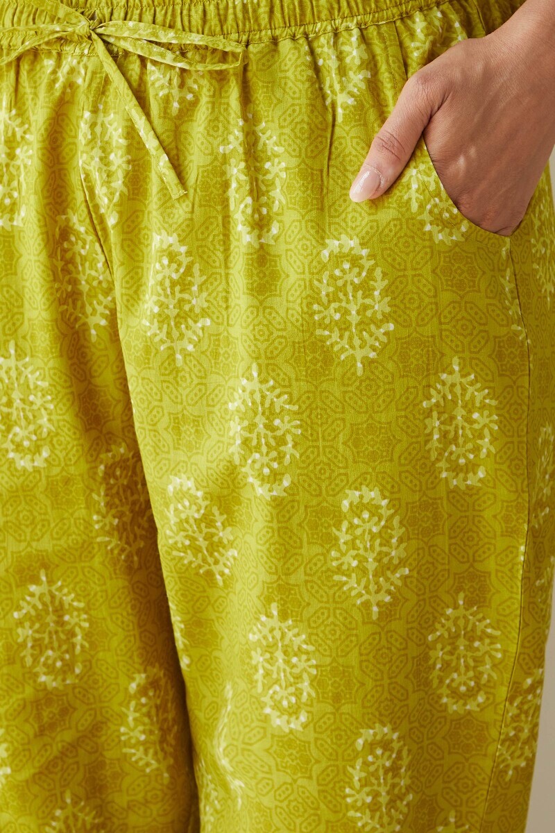 Green Hand Printed Cotton Narrow Pants