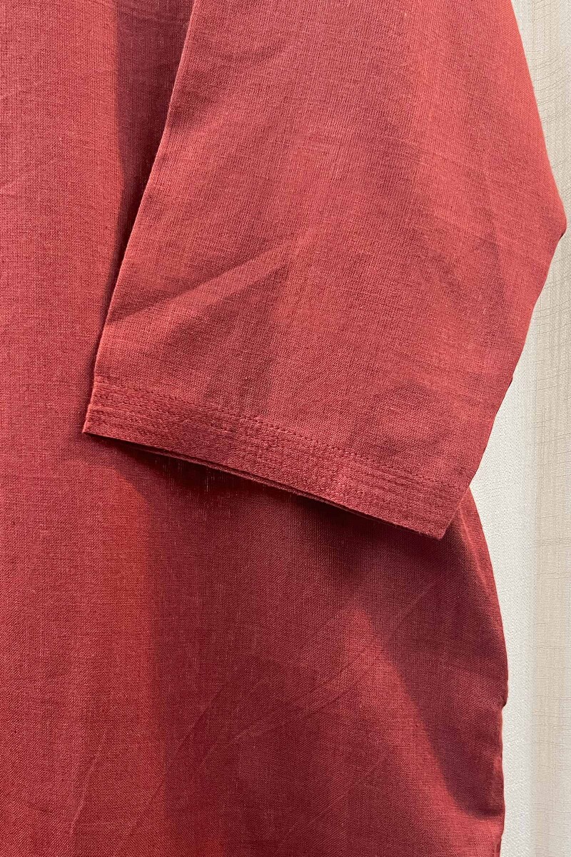 Red Handcrafted Straight Handloom Cotton Kurta