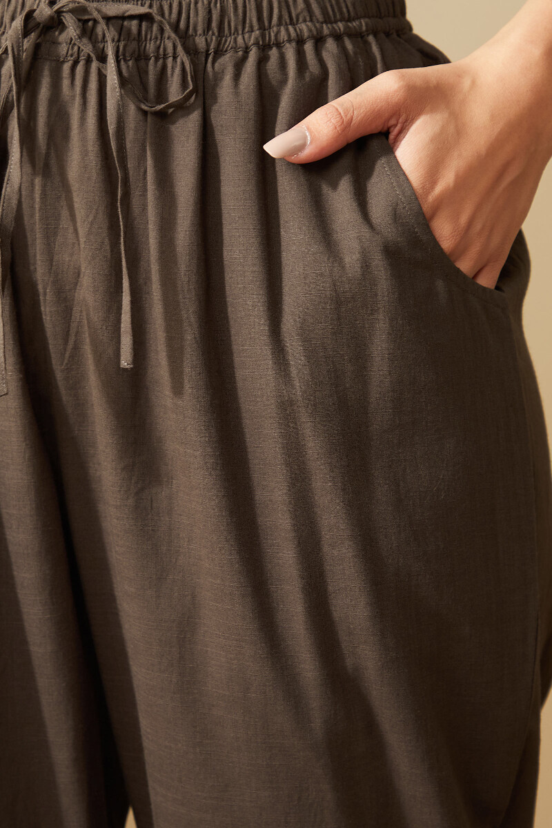 Brown Handcrafted Cotton Slub Narrow Pants