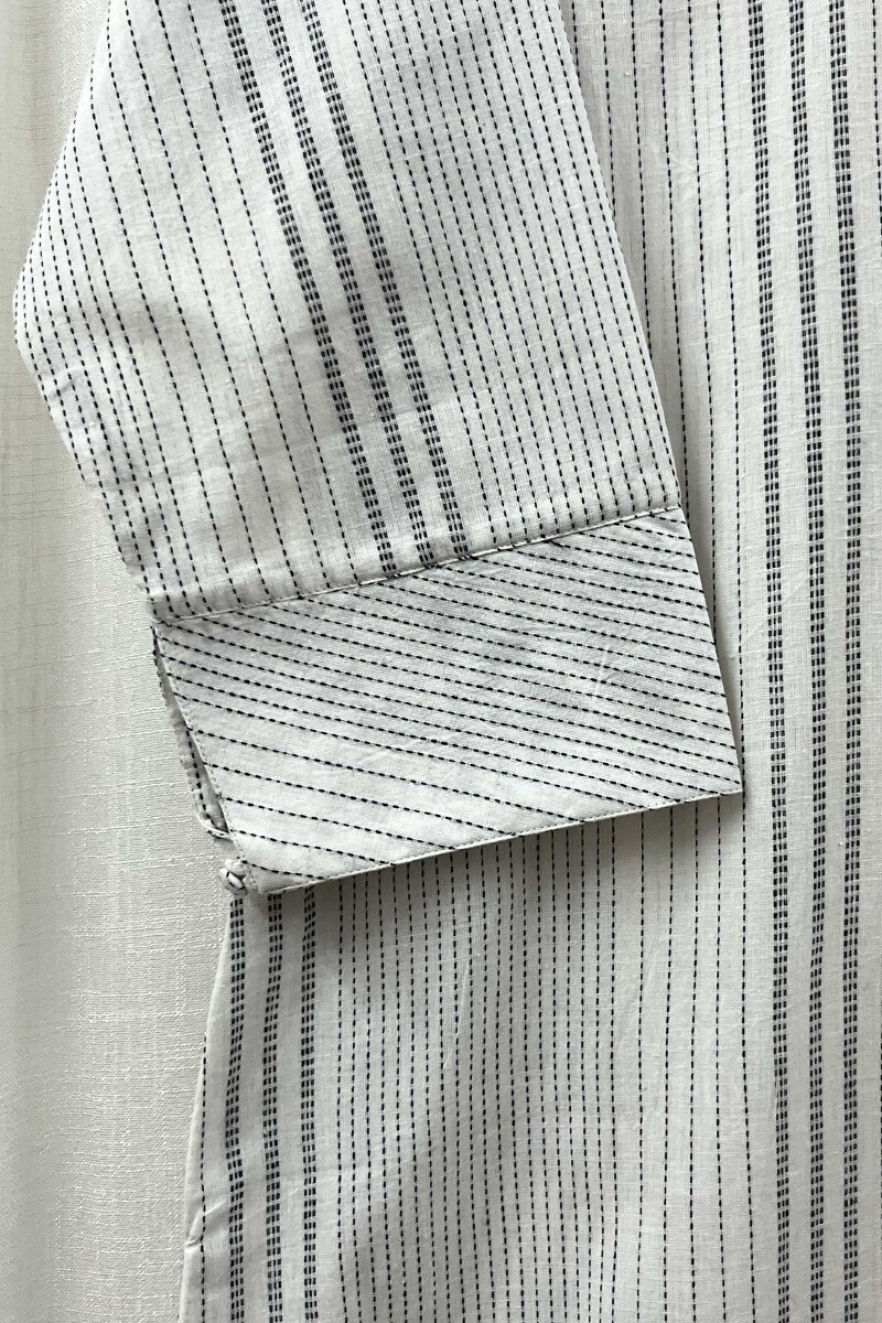 White Handcrafted Straight Handloom Cotton Kurta