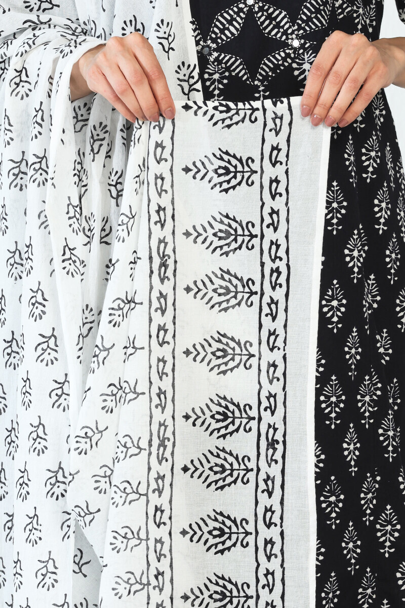 White Hand Block-Printed Cotton Mul Dupatta