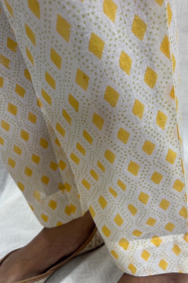 White Hand Block-Printed Cotton Mul Narrow Pants