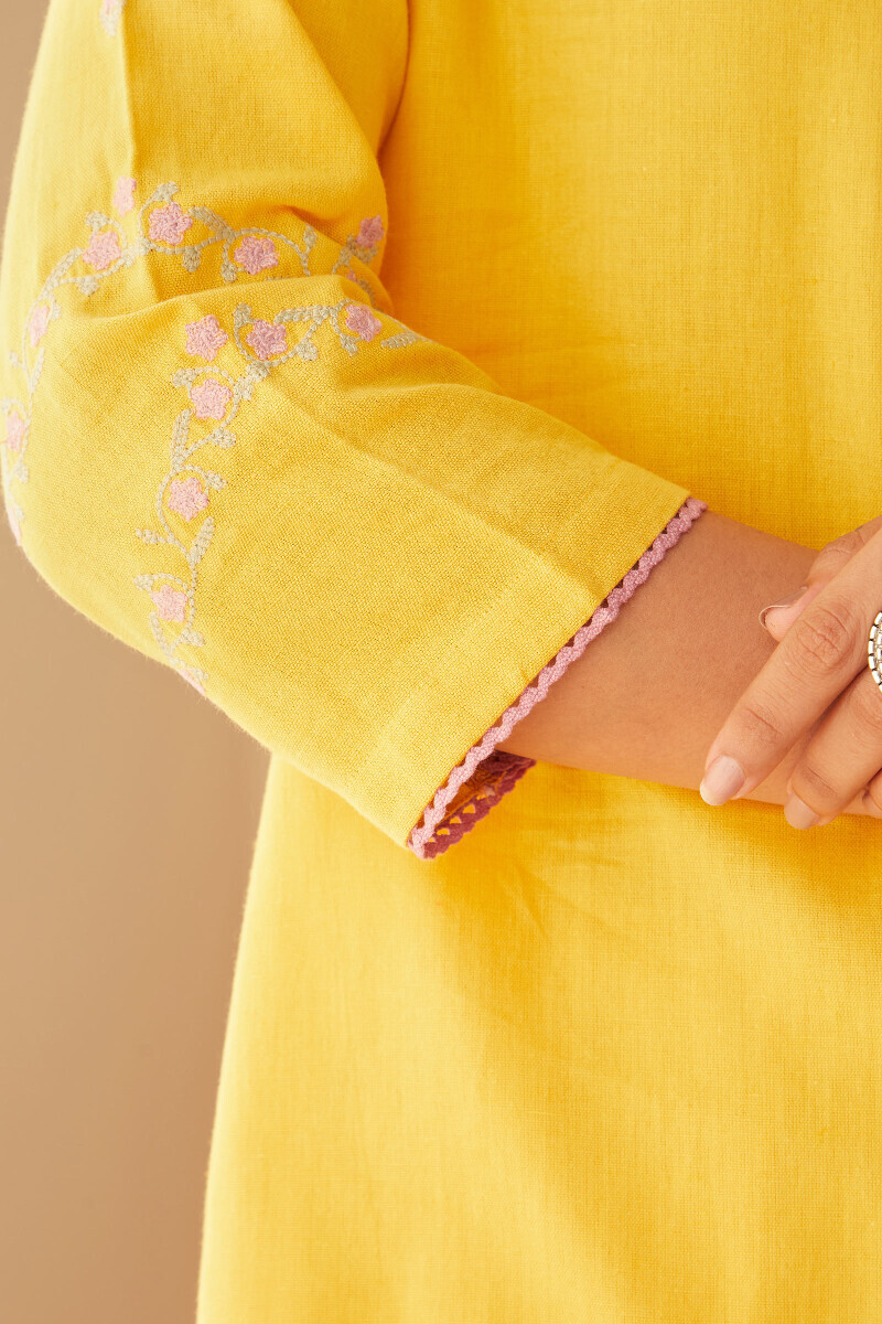 Yellow Handcrafted Straight Cotton Flax Kurta