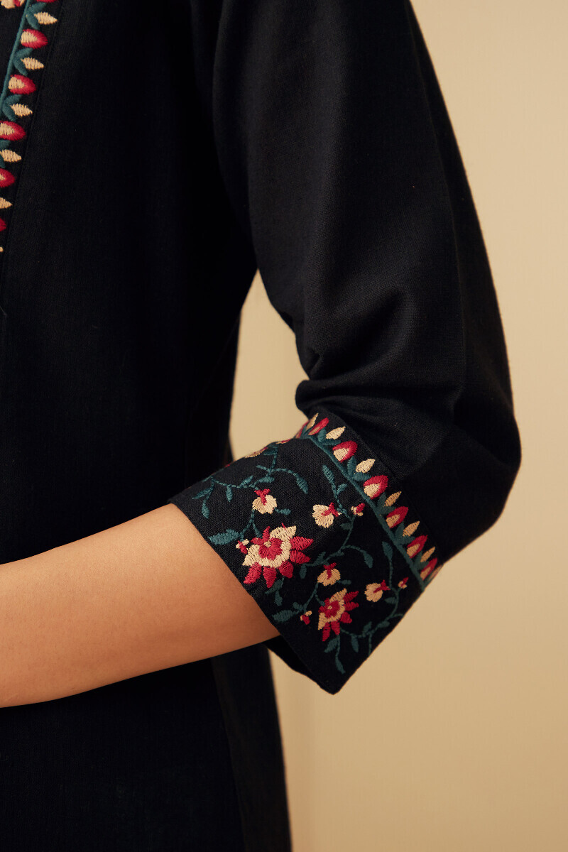Black Handcrafted Straight Cotton Flax Kurta