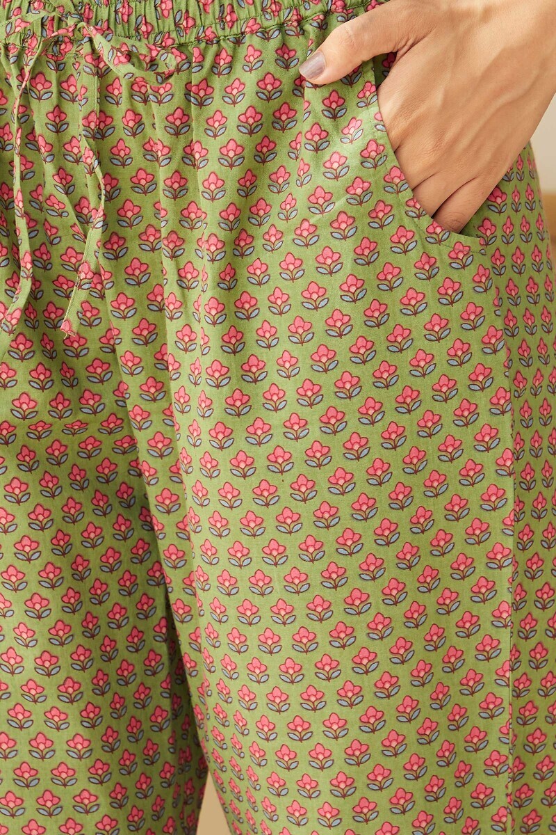 Green Hand Printed Cotton Narrow Pants