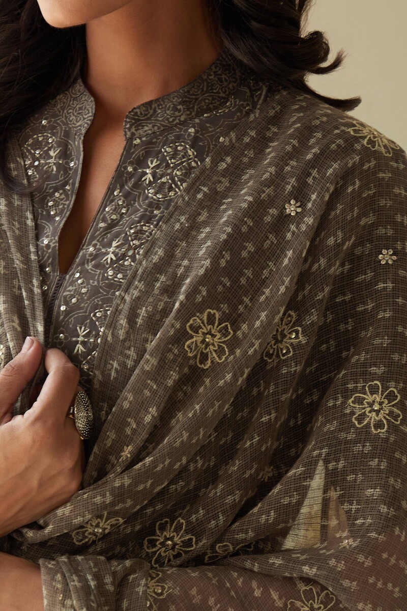 Akola Hand Block-Printed Kota Dupatta