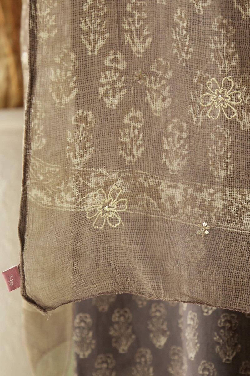 Akola Hand Block-Printed Kota Dupatta