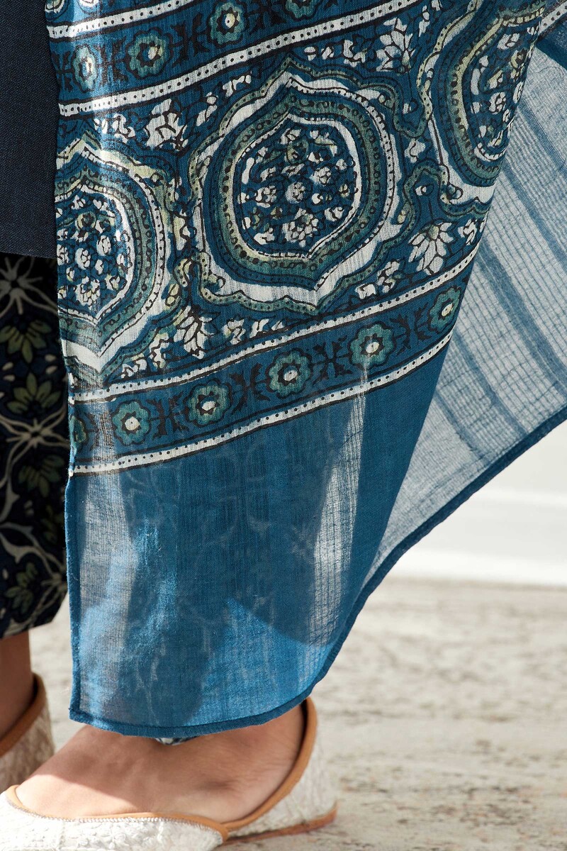 Ajrak Hand Block Printed Cotton Dobby Dupatta