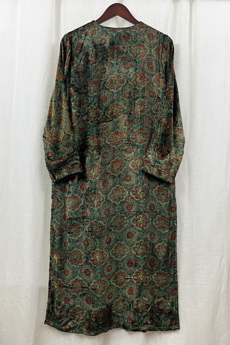 Ajrak Hand Block-Printed Straight Velvet Kurta