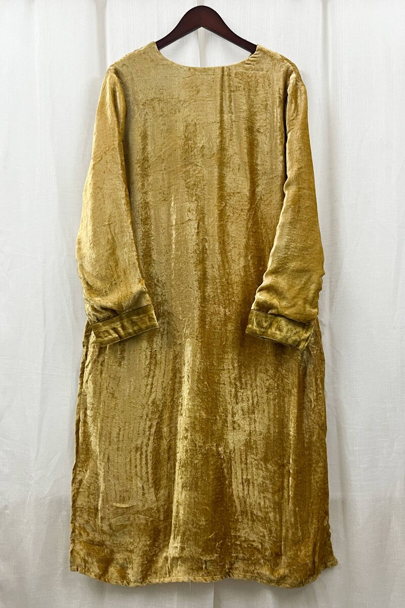 Golden Handcrafted Straight Velvet Kurta