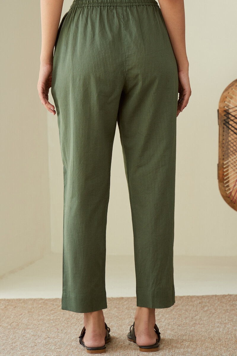 Green Handcrafted Cotton Dobby Narrow Pants