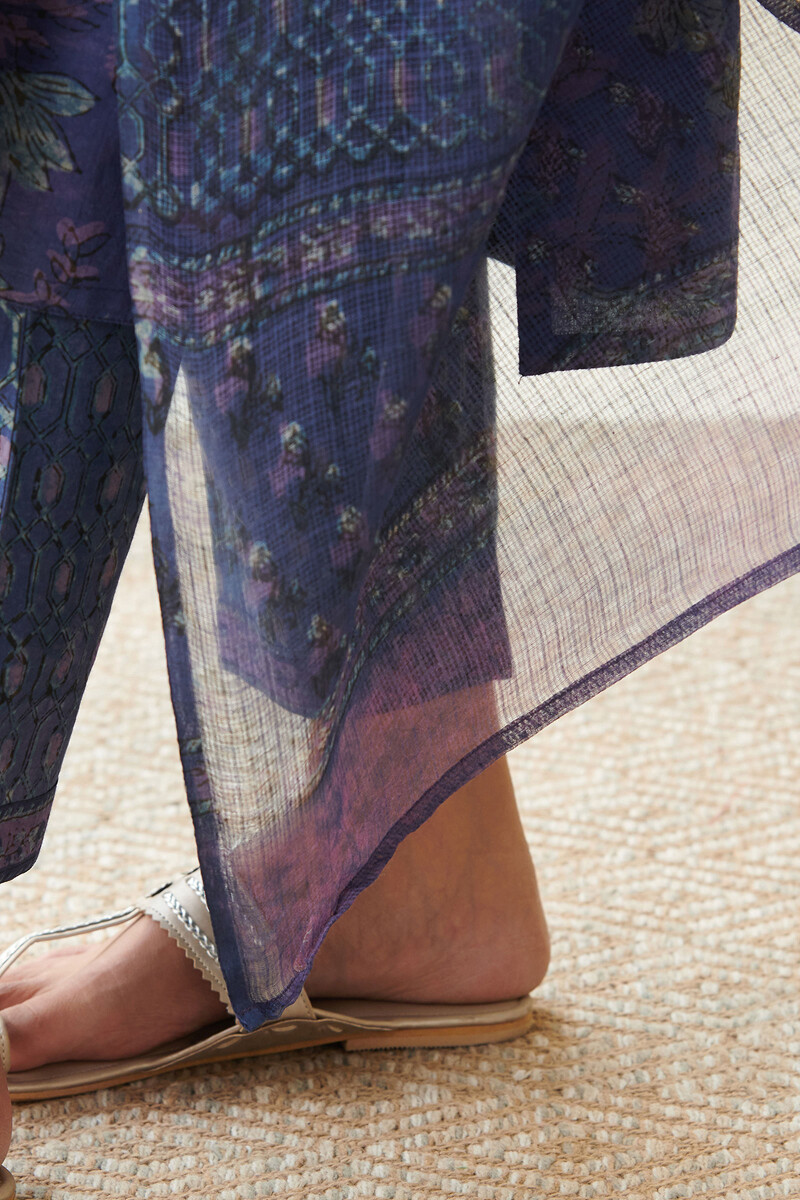 Akola Hand Block-Printed Kota Dupatta