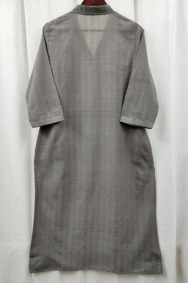 Grey Handcrafted Straight Handloom Cotton Kurta