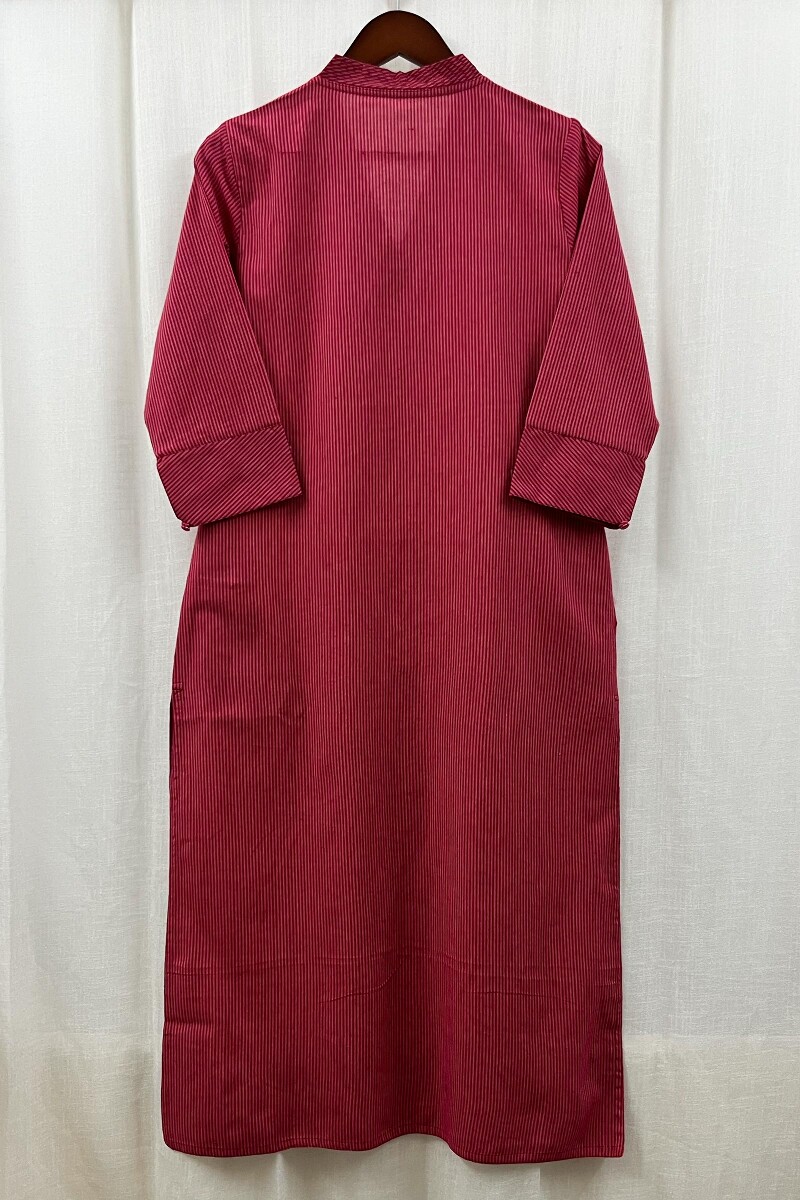 Red Handcrafted Straight Handloom Cotton Kurta