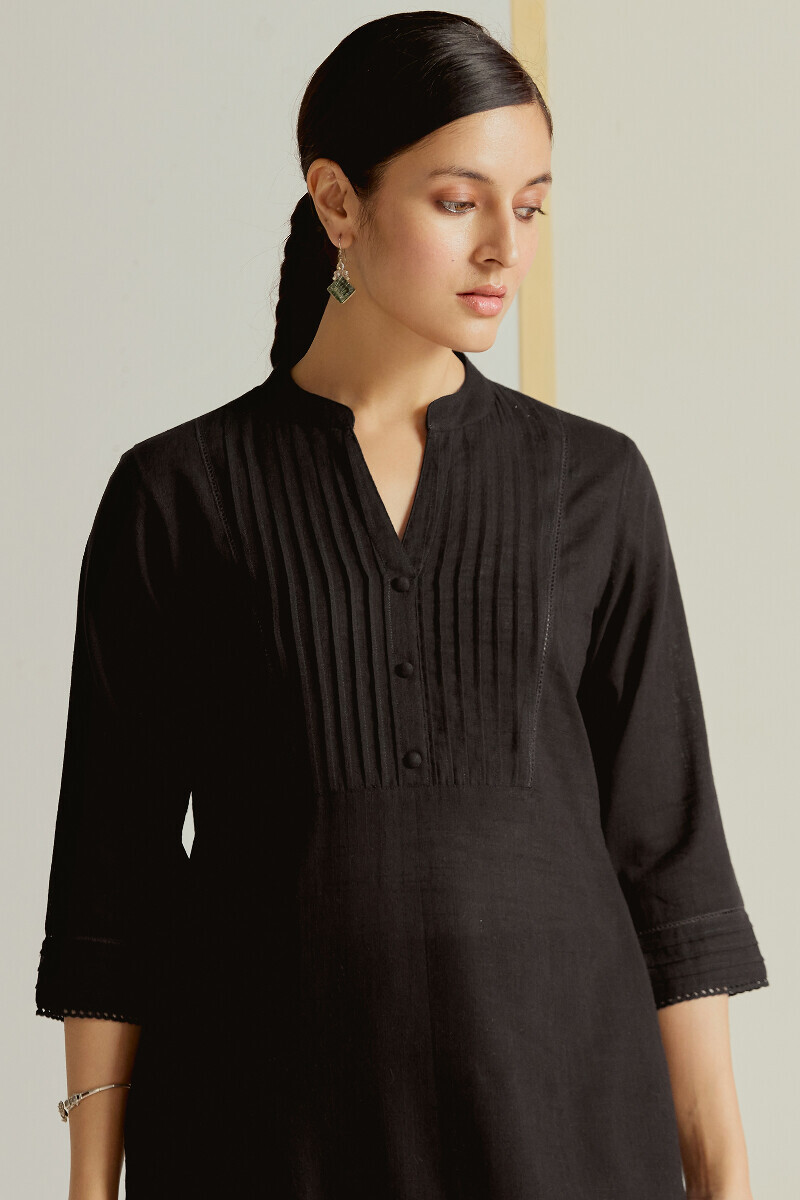Black Handcrafted Straight Gauze Slub Kurta