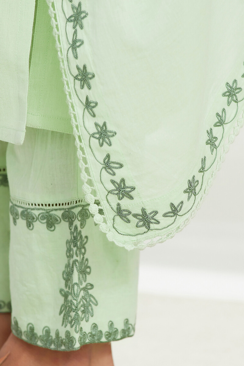 Green Handcrafted Cotton Mul Dupatta