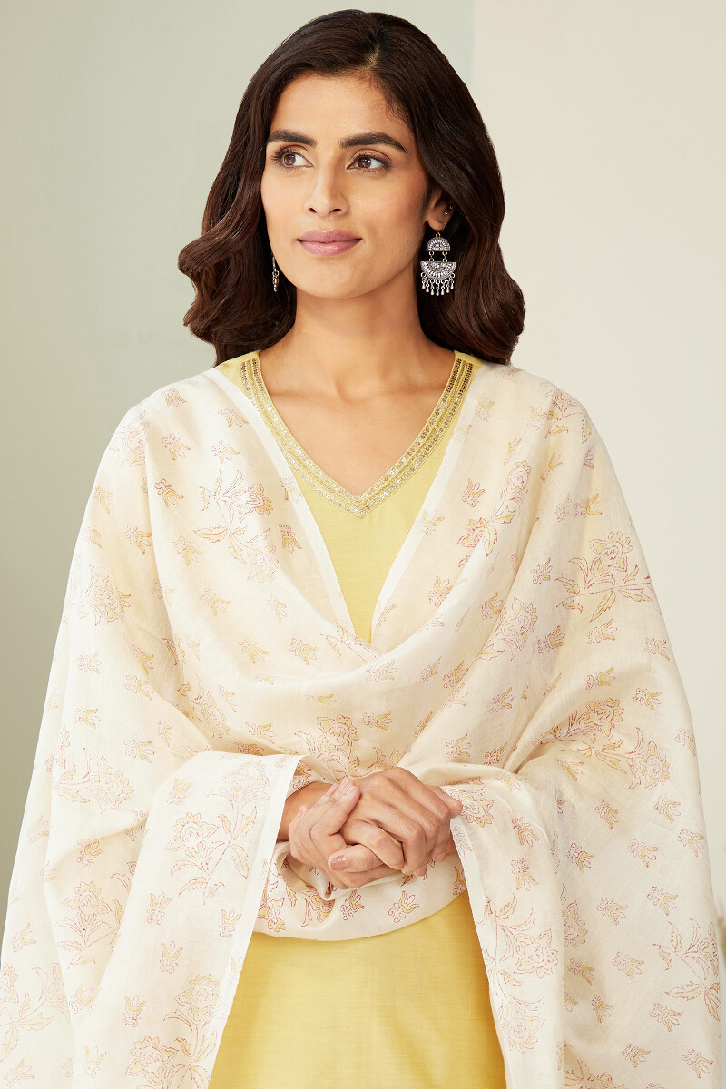 Off-White Hand Block-Printed Chanderi Dupatta