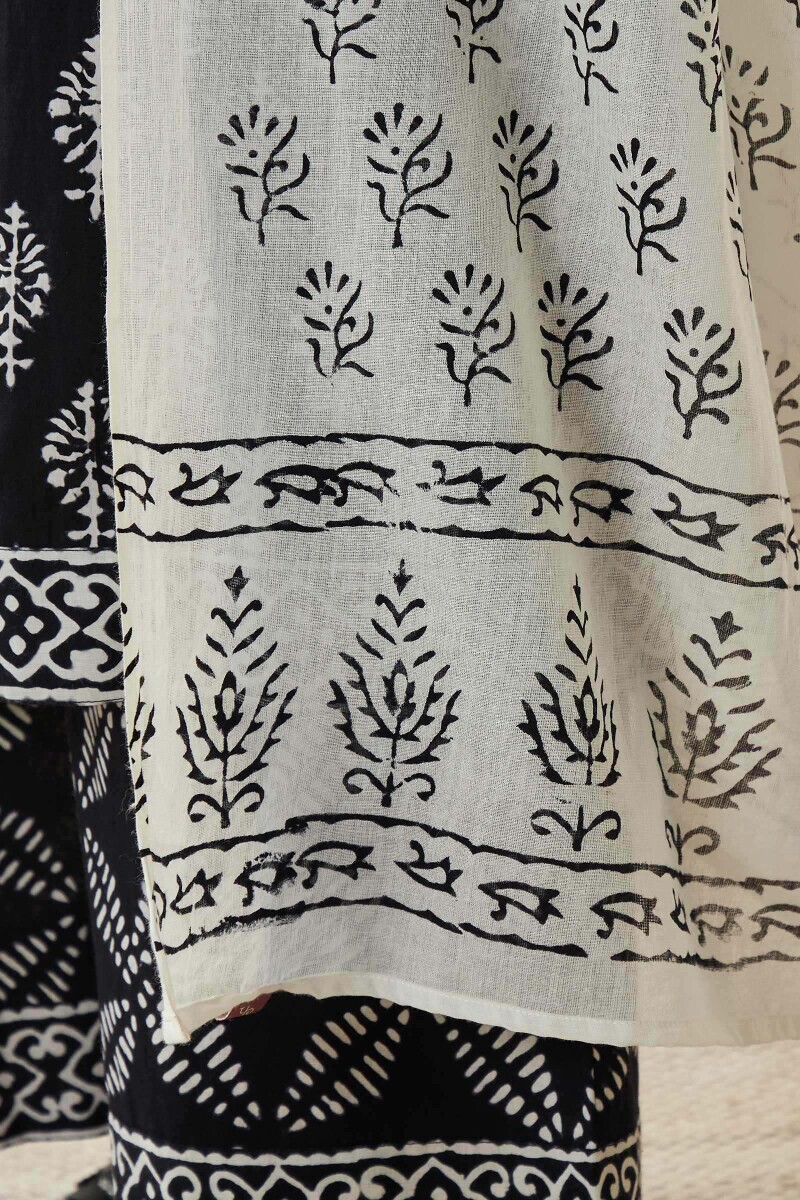 White Hand Block-Printed Cotton Mul Dupatta