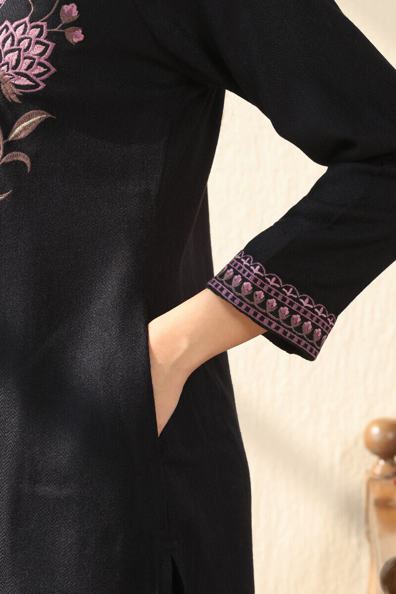 Black Handcrafted Straight Faux Wool Kurta