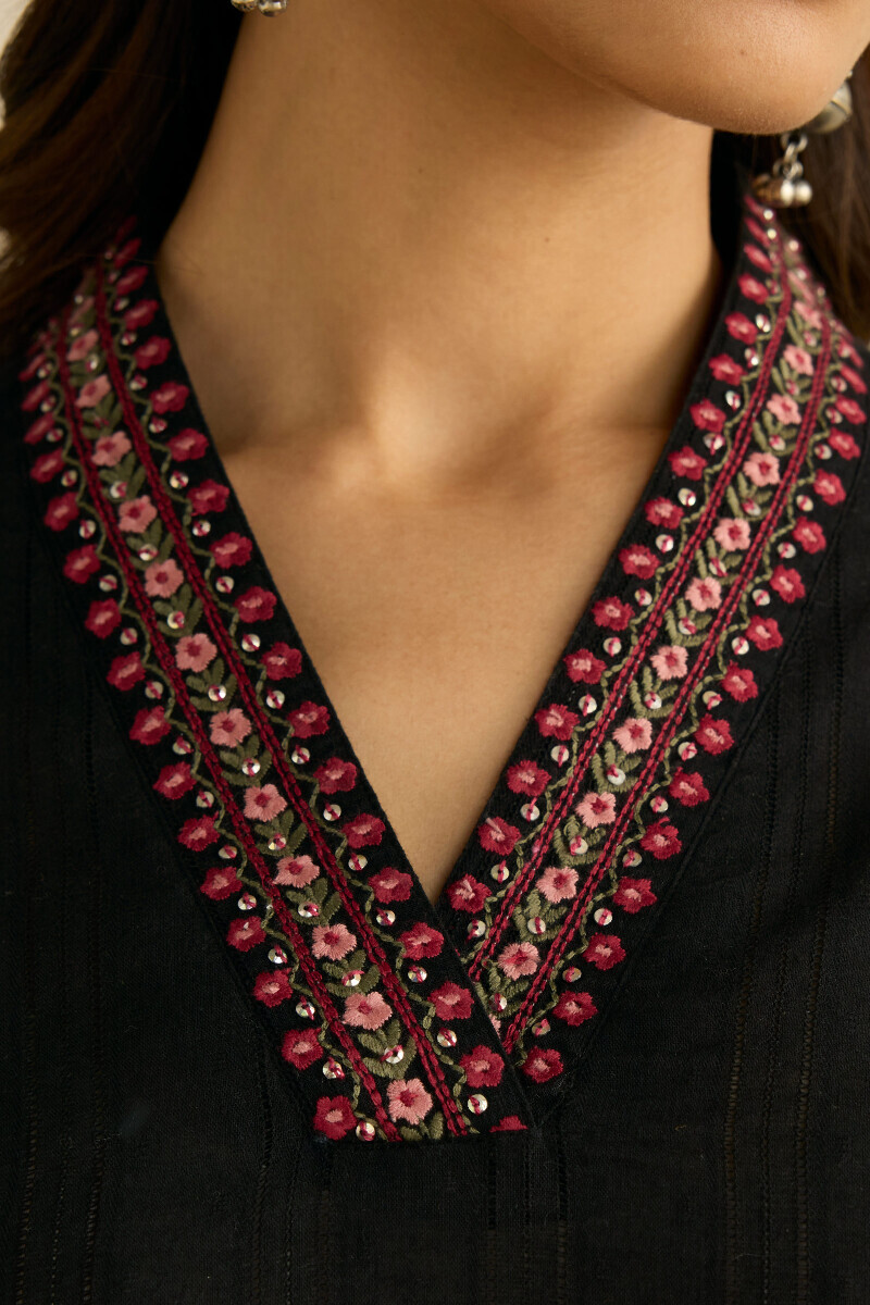 Black Handcrafted Straight Cotton Dobby Kurta