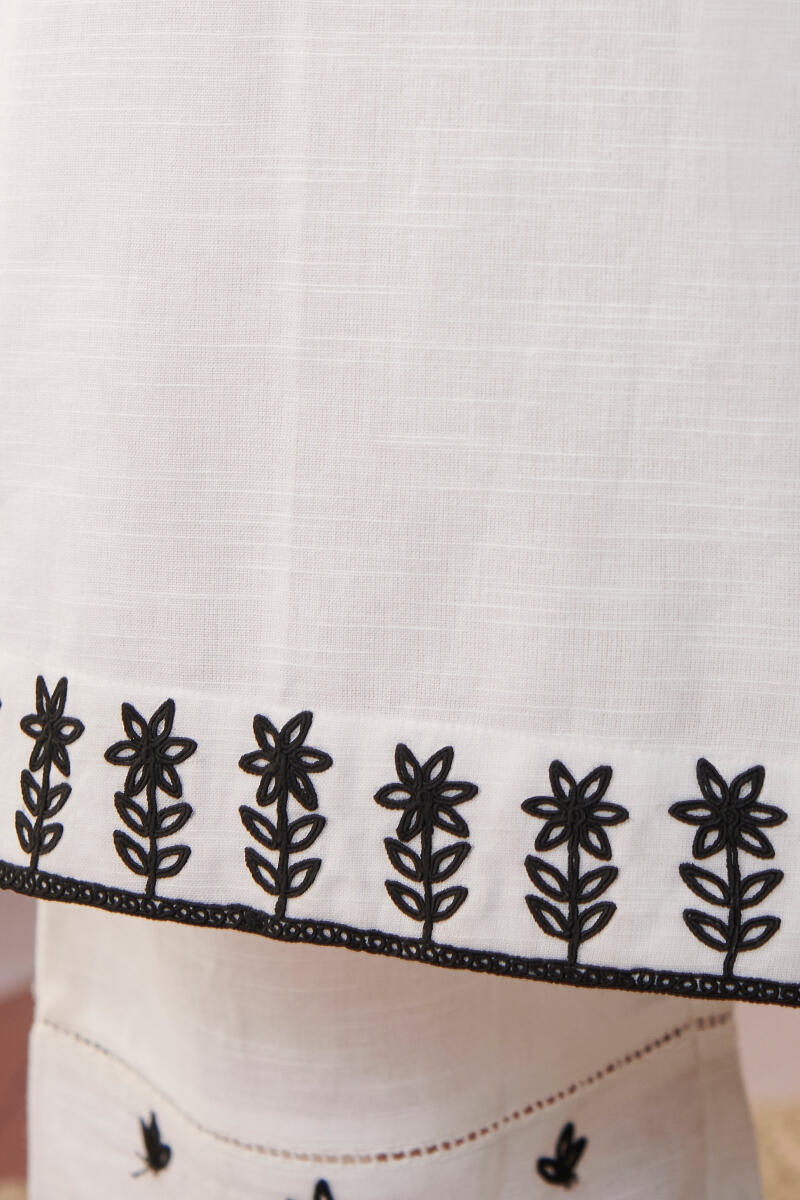 White Handcrafted Straight Cotton Kurta