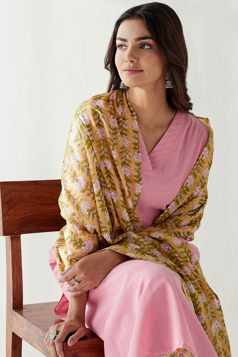 Pink Handcrafted Straight Handloom Kurta