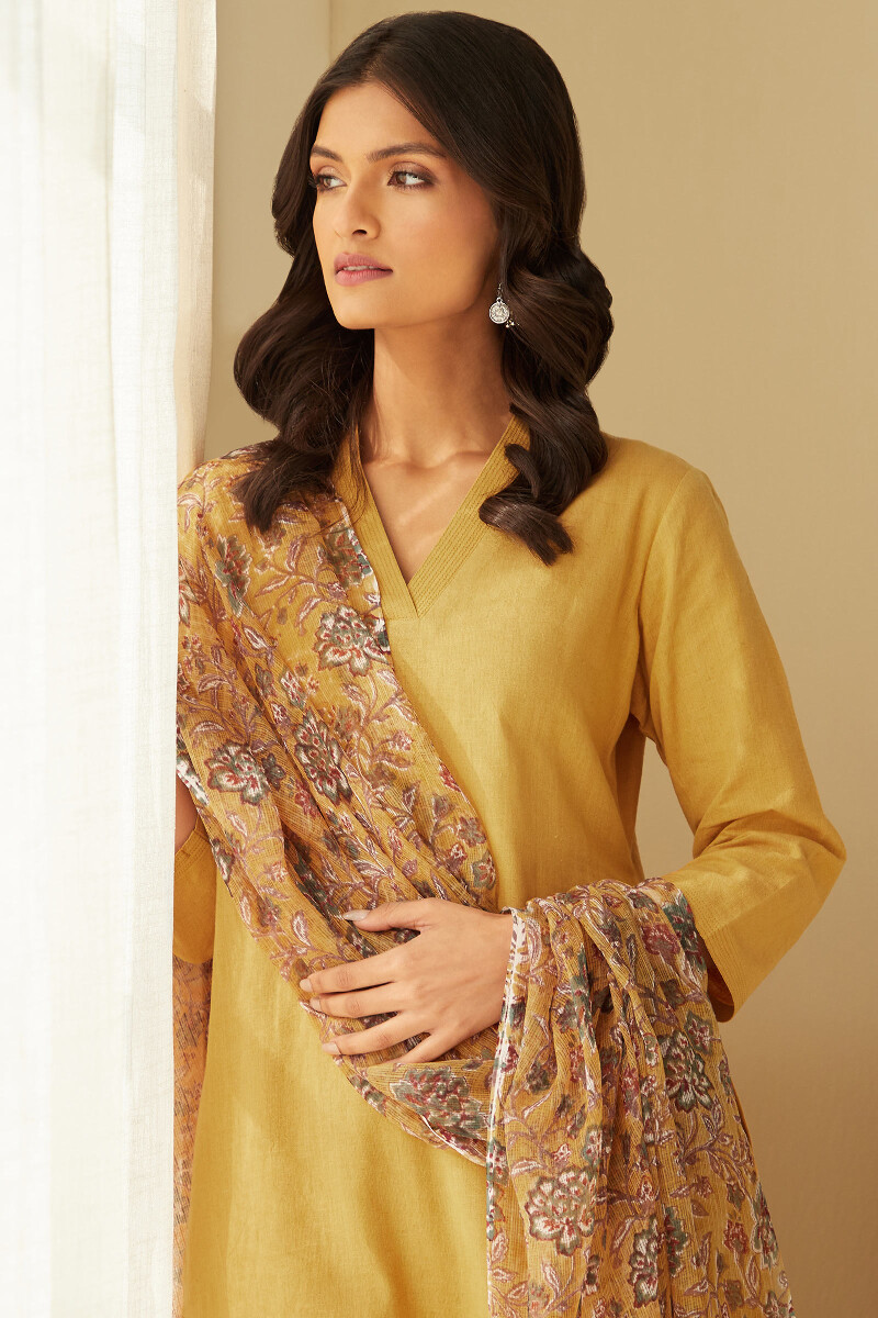 Mustard Handcrafted Straight Cotton Flax Kurta