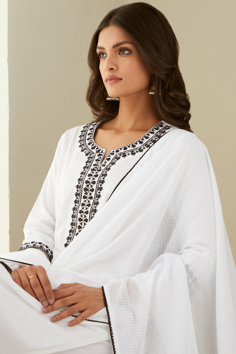 White Handcrafted Straight Cotton Flax Kurta