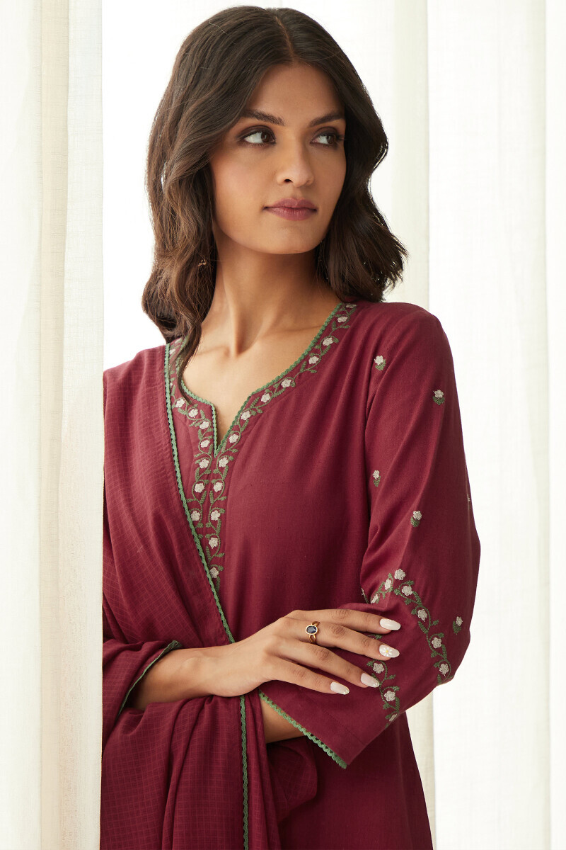 Red Handcrafted Straight Cotton Flax Kurta