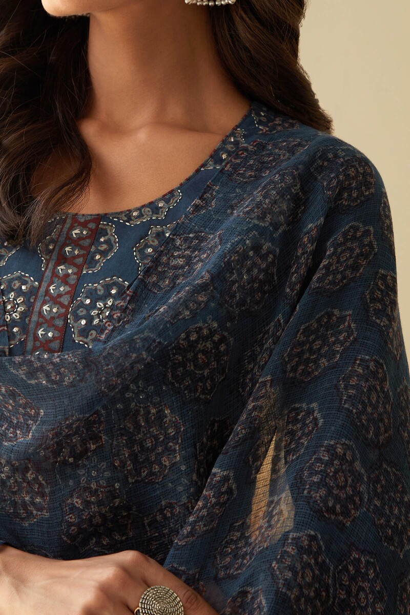 Akola Hand Block-Printed Kota Dupatta