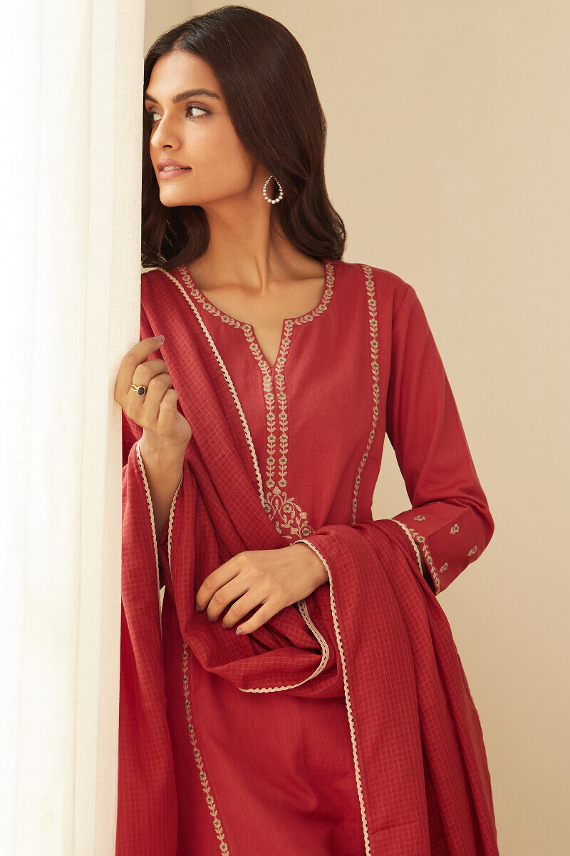 Red Handcrafted Straight Cotton Flax Kurta